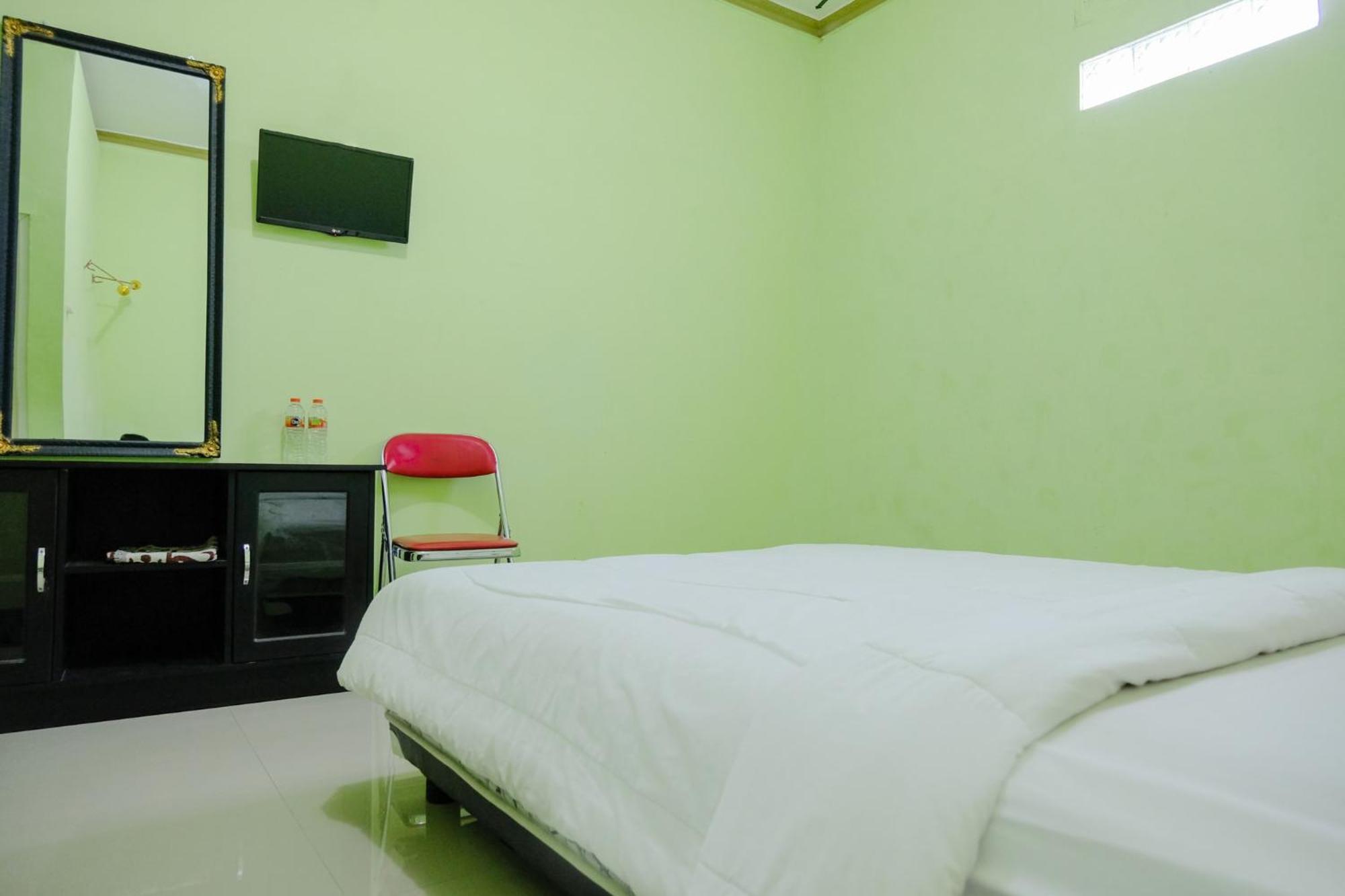Oyo Life 2508 Alba Suites Homestay Syariah Tulungagung Exterior foto